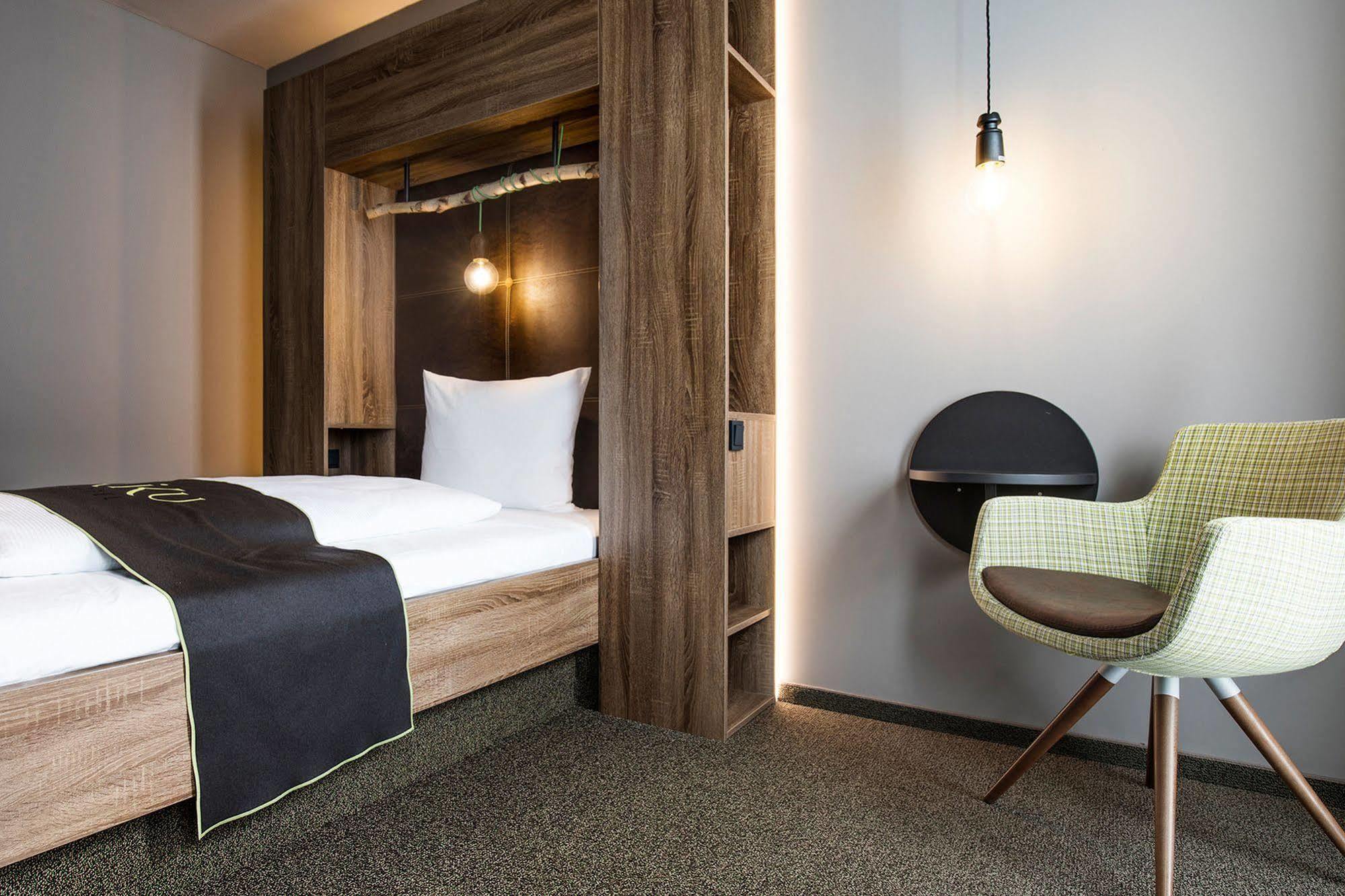 Riku Hotel Ulm Exteriör bild